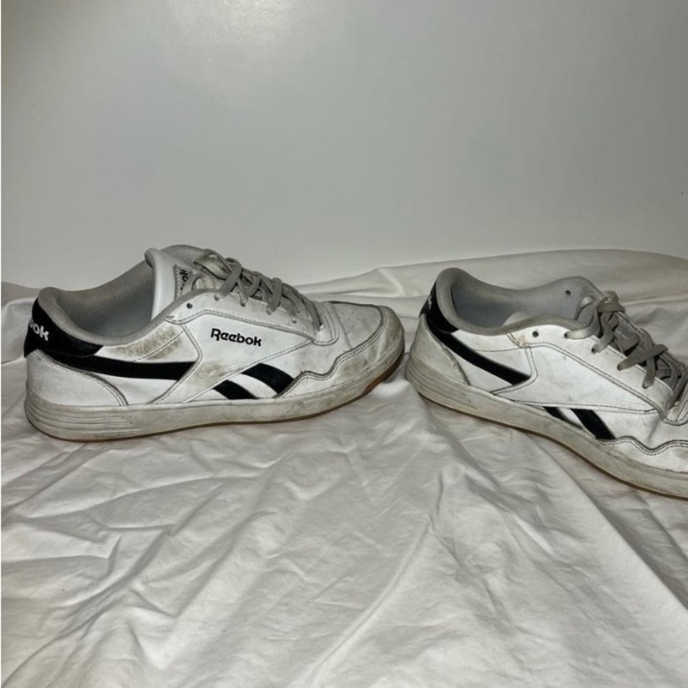 Reebok - Picture 4 of 4